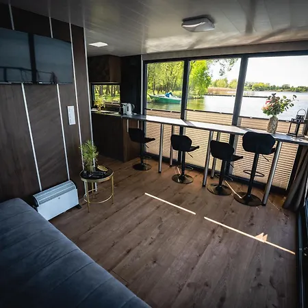 Na Wodzie - Houseboats Zalesie With Sauna Appartement *