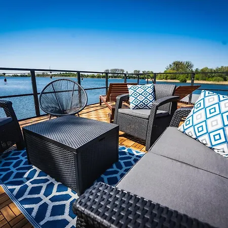 Na Wodzie - Houseboats Zalesie With Sauna Апартаменты Zalesie (Torun)