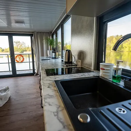 Na Wodzie - Houseboats Zalesie With Sauna