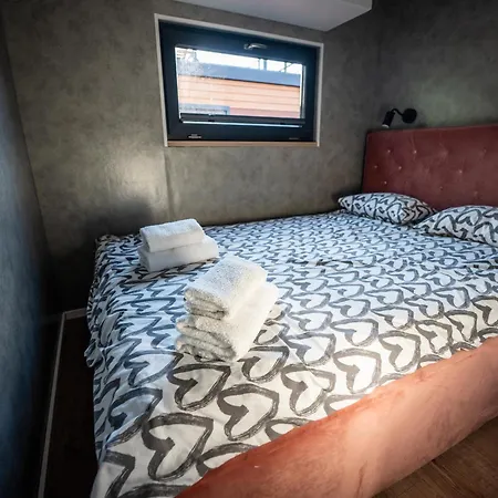 Na Wodzie - Houseboats Zalesie With Sauna Zalesie (Torun)