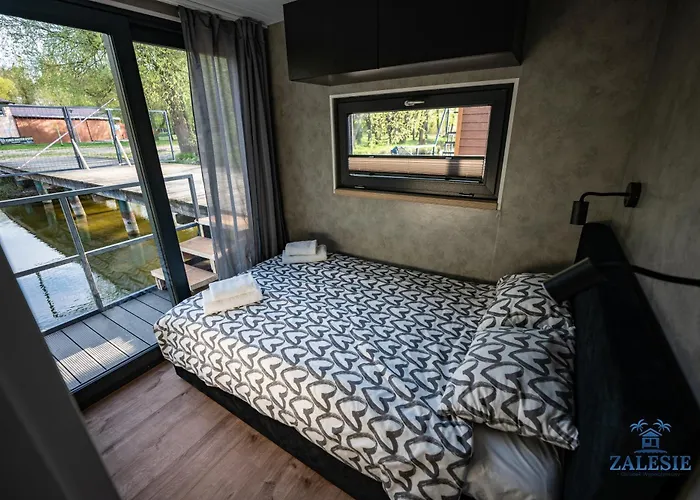 Apartment Na Wodzie - Houseboats Zalesie With Sauna